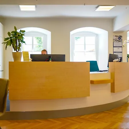 Ξενοδοχείο Zinzendorfhaus *